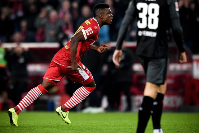 哈登26分库里空砍41分 快船逆转终结勇士5连胜